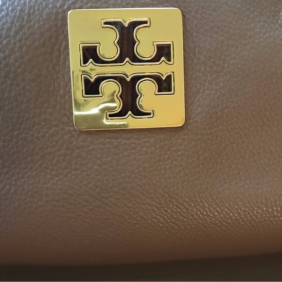 Tory Burch Britten Adjustable Shoulder Bag - Picture 13 of 13